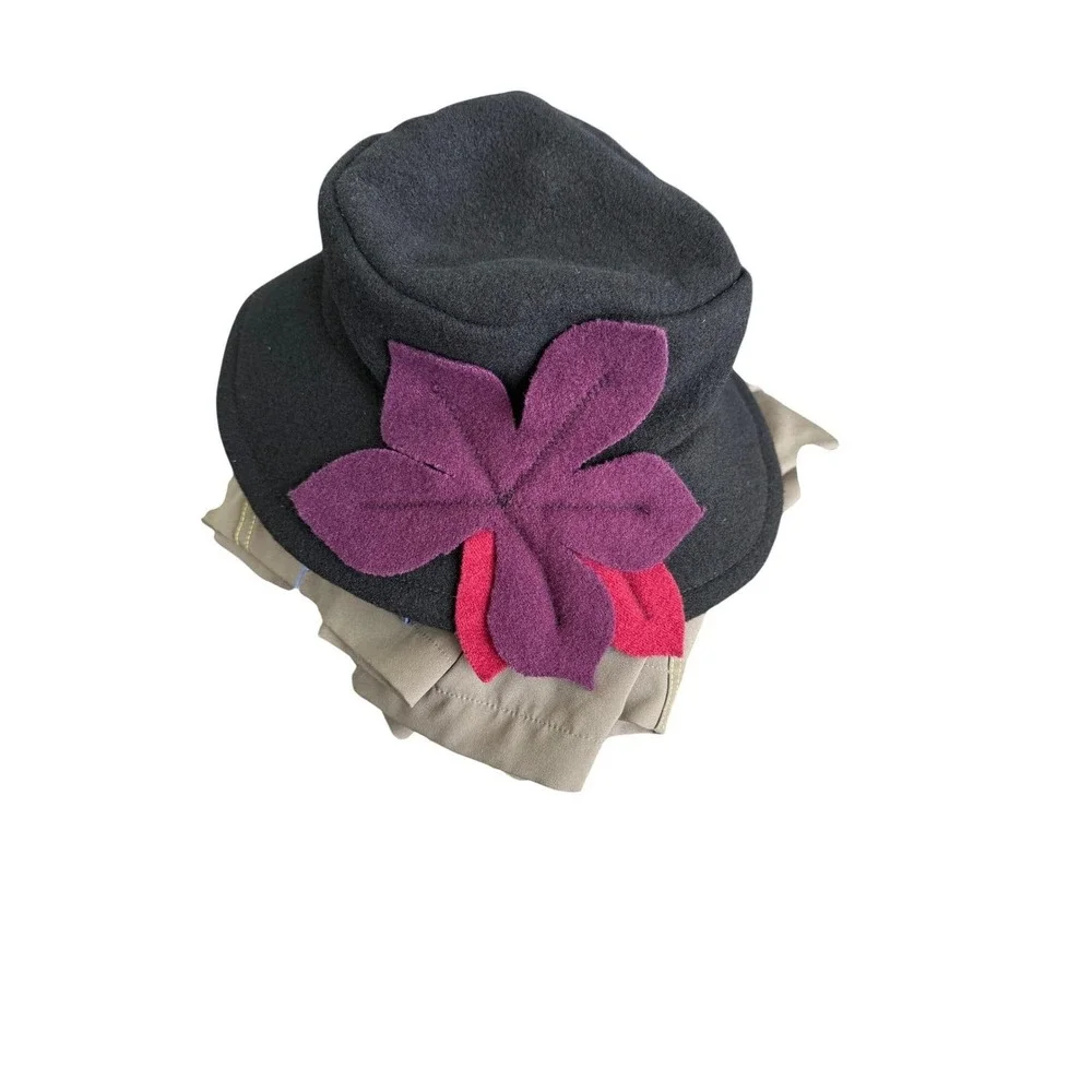 Vtg Y2K Canada-made Parkhurst wool felt bucket hat with flower Boho‎